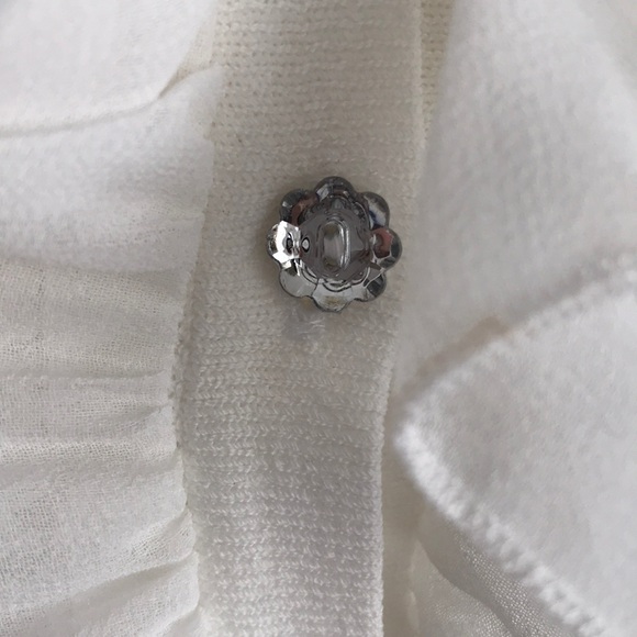 White button down quarter sleeve blouse - Picture 3 of 10